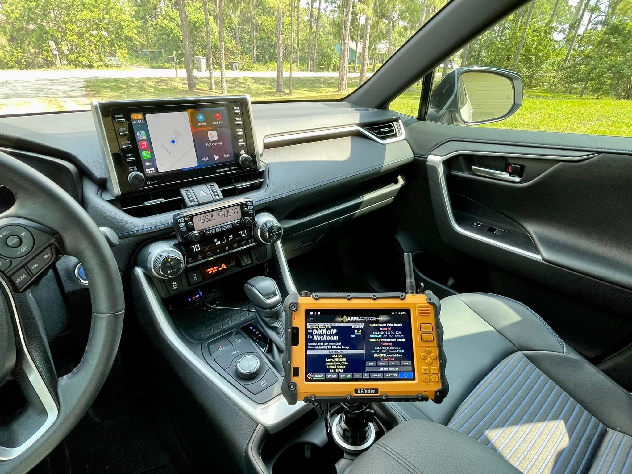 RFinder P10 (10") Tablet Radio